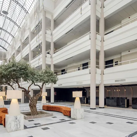 Ilunion Alcora Sevilla Hotel 4*