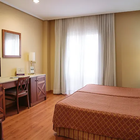 Hotel Ilunion Alcora Sevilla
