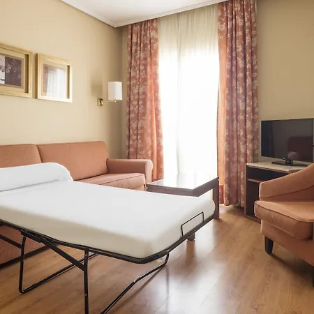 Ilunion Alcora Sevilla Hotel 4*