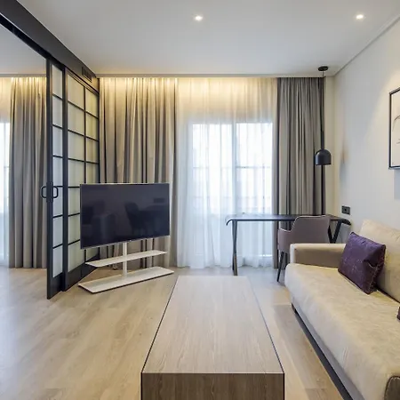 Hotel Ilunion Alcora Sevilla 4*