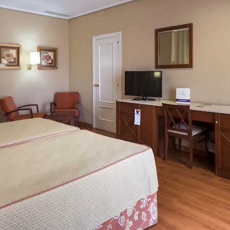 Otel Ilunion Alcora Sevilla