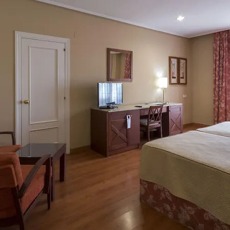 Ilunion Alcora Sevilla 4*