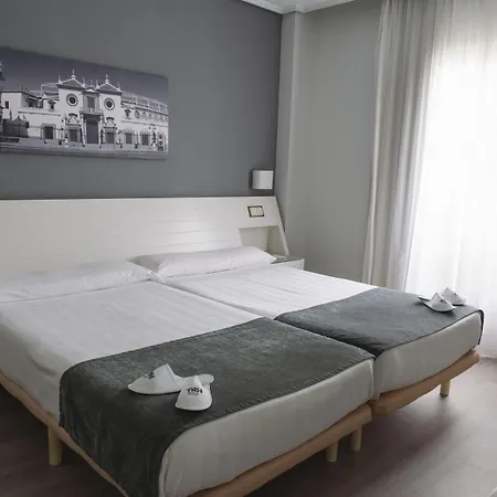 מלון Ilunion Alcora Sevilla 4*