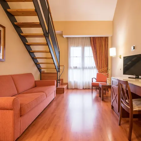 מלון Ilunion Alcora Sevilla סן חואן דה אזנלפארצ'ה