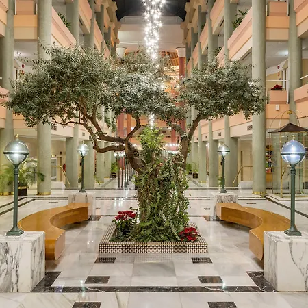 Ilunion Alcora Sevilla Otel