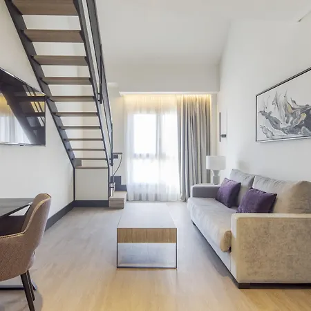 מלון Ilunion Alcora Sevilla סן חואן דה אזנלפארצ'ה