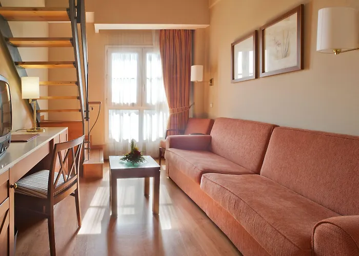 Ilunion Alcora Sevilla 4* San Juan de Aznalfarache