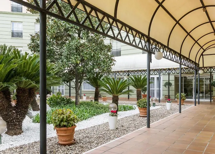 Hotel Ilunion Alcora Sevilla 4*