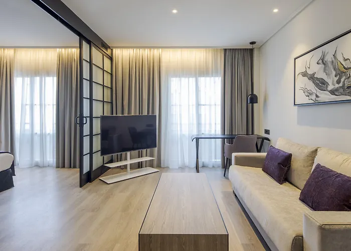 Ilunion Alcora Sevilla 4* San Juan de Aznalfarache