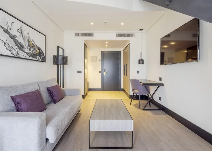 Hotel Ilunion Alcora Sevilla